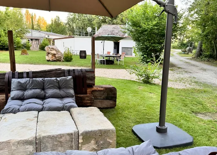 Au Coeur Du Vignoble Cognacais Gondeville